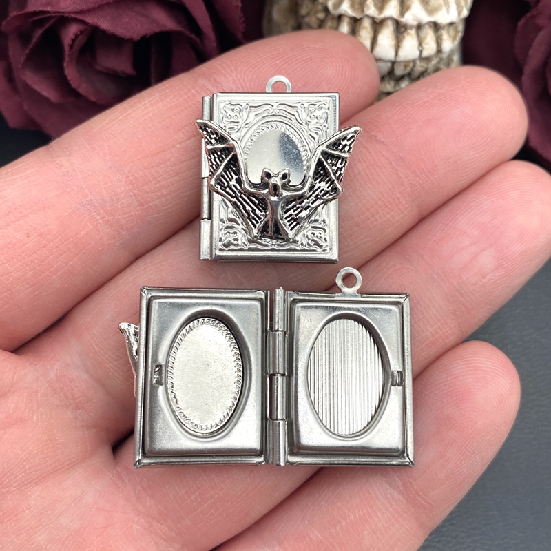 2pcs 27*22mm Bat Book Locket C - Jewelry Making Guide Book ulasan dan harga